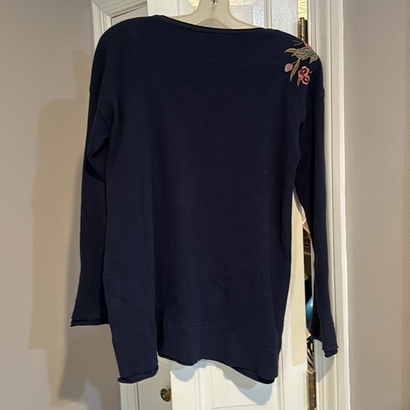 Beautiful Embroidered Johnny Was Sweatshirt - Picture 4 of 9